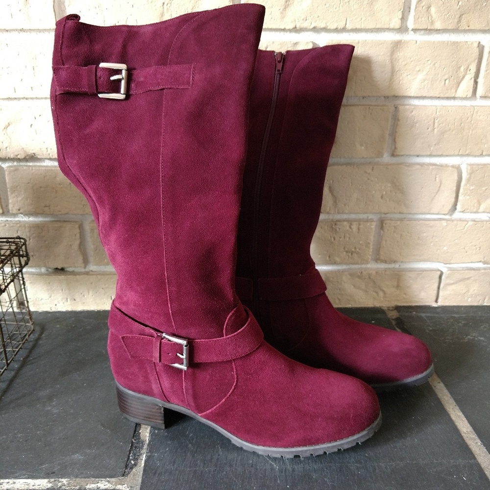 Womens suede leather boots, maroon, size 9.5m